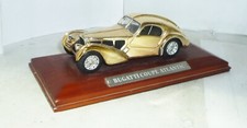 Modellino auto bugatti usato  Viagrande