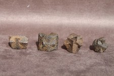 Staurotide staurolite minérau d'occasion  Vern-sur-Seiche