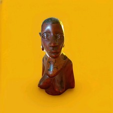 Statuetta africana vintage usato Statuetta africana vintage usato  Podenzana