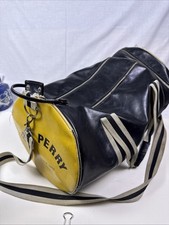 fred perry d'occasion fred perry d'occasion Expédié en Belgium