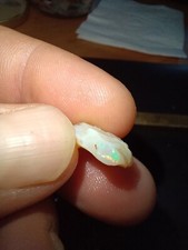 Opale crystal australiano usato Opale crystal australiano usato  Pineto