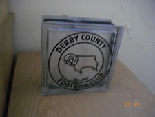 Placa Derby County LED acende LED vidro sólido tijolo interno RAMS muito pesado comprar usado  Enviando para Brazil