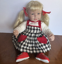 Boneca Adora Loira Olhos Azuis Preto Branco Vermelho Sapatos Vestido Pano de Vinil Ponderado 18", usado comprar usado  Enviando para Brazil