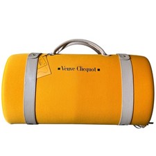 Bolsa de viagem VEUVE CLICQUOT champanhe estojo de transporte conjunto de dois copos colecionáveis comprar usado  Enviando para Brazil