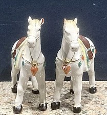 Paire chevaux porcelaine d'occasion  Beynat
