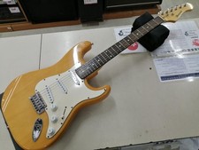 Guitarra elétrica Hurricane comprar usado  Enviando para Brazil