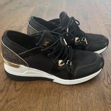 Michael kors georgie for sale  Caledonia