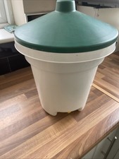 Chicken water dispenser for sale Chicken water dispenser for sale  SCUNTHORPE