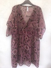 CAPA FEMININA MANGA CURTA TAMANHO 14+ DA PRIMARK WINE MIX COM LANTEJOULAS  comprar usado  Enviando para Brazil
