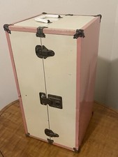 MCM Vintage 18” Boneca Rosa Baú Guarda-Roupa Armário Estojo de Transporte Alça Intacta comprar usado  Enviando para Brazil