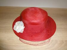 Capeline rouge chapeau d'occasion  La Ferté-Saint-Aubin