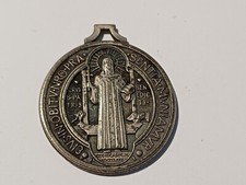 Médaille saint benoit d'occasion  Brionne