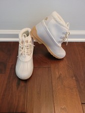 Sperry women saltwater for sale  Fishers