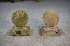 Paire boules décoratives d'occasion  France