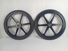 Conjunto de dois (2) pneus de espuma de poliuretano sem plano roda de tufo 19 pol. de diâmetro com rolamentos  comprar usado  Enviando para Brazil