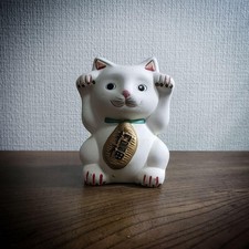 Beckoning cat maneki d'occasion  Expédié en France