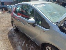 Breaking vauxhall meriva for sale  WREXHAM