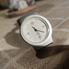 Relógios de pulso femininos de quartzo com caixa de alumínio com bateria nova, usado comprar usado Relógios de pulso femininos de quartzo com caixa de alumínio com bateria nova, usado comprar usado  Enviando para Brazil