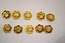 Boutons dorés emaillés d'occasion  Ézanville