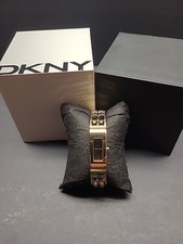 Usado, Relógio feminino DKNY NY2228 Beekman mostrador champanhe tom dourado aço inoxidável comprar usado  Enviando para Brazil