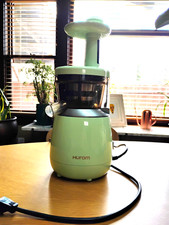 HUROM ESPREMEDOR LENTO HP-GGB12 EXCELENTE! comprar usado HUROM ESPREMEDOR LENTO HP-GGB12 EXCELENTE! comprar usado  Enviando para Brazil