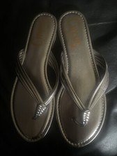 Usado, Sandálias tanga lisa CIRCUS by SAM EDELMAN Cassiana prata couro sintético tamanho 9,5M comprar usado  Enviando para Brazil