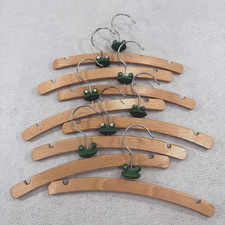 Cabides de madeira para bebês crianças 8 contas de cabeça de sapo de madeira 10" X 4,5" comprar usado  Enviando para Brazil