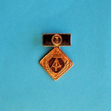 Medaille aktivist sozialistisc gebraucht kaufen  Berlin
