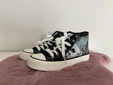 Stoffschuhe totenkopf schwarz gebraucht kaufen Stoffschuhe totenkopf schwarz gebraucht kaufen  Fell