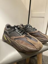 Size 9.5 yeezy for sale  GLASGOW