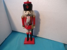 Nussknacker roter uniform gebraucht kaufen Nussknacker roter uniform gebraucht kaufen  Ellrich