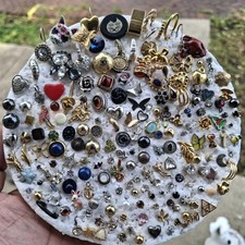 earrings 5 single for sale earrings 5 single for sale Elgin