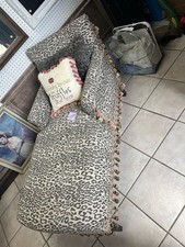 Beautifully recovered chaise d'occasion  Expédié en Belgium