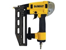 Dewalt power tools d'occasion  Expédié en Belgium