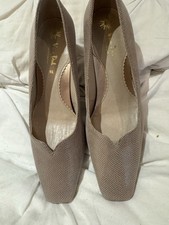 Van dal beige for sale  EAST MOLESEY