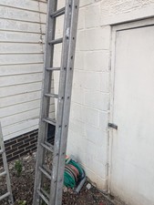 Extendable straight ladder for sale  AYLESBURY