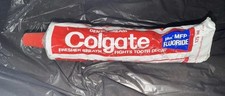Pasta de dientes Colgate vintage de los años 80 tubo de 125 ml usado utilería de película para coleccionistas usada  segunda mano  Embacar hacia Mexico