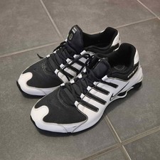 Tênis Nike Shox masculino EUA 12 corredores preto e branco com cadarço comprar usado Tênis Nike Shox masculino EUA 12 corredores preto e branco com cadarço comprar usado  Enviando para Brazil