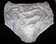 Vanity fair white for sale  Fredericksburg