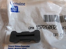 Para-choque de tampa de caçamba GM - NOS - '94-'04 S-10 - P/N 15726082 comprar usado Para-choque de tampa de caçamba GM - NOS - '94-'04 S-10 - P/N 15726082 comprar usado  Enviando para Brazil