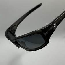 Oakley valve occhiali usato  Spedire a Italy