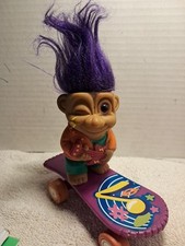 Vintage Anos 90 Troll Skate Pull Back Brinquedo Cabelo Roxo Radical Skate Guitarra Punk, usado comprar usado  Enviando para Brazil