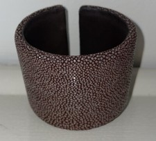 Um punho Renato Cipullo de pulseira Shagreen genuína cor chocolate rara comprar usado  Enviando para Brazil