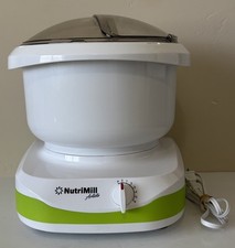 Mezclador Nutrimill Artiste con accesorio 6,5 cuartos blanco y verde casi nuevo✨ segunda mano  Embacar hacia Mexico