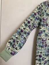 Scrub top size for sale  Long Pond
