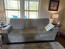 Couch for sale  Owens Cross Roads