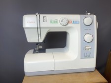 Singer tradition 1014 for sale  WAKEFIELD