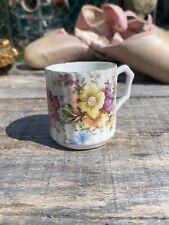 Ravissante petite tasse d'occasion  Sens
