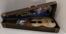 Guitarra e caixa de brinquedo 1955 Emenee Gene Autry comprar usado  Enviando para Brazil