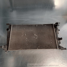 Radiatore renault scenic usato  Italia